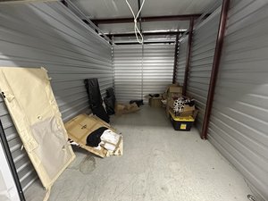 10 x 15 storage unit in Suwanee, GA