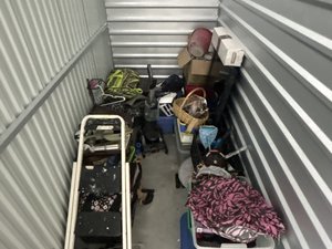 5 x 10 storage unit in Cumming, GA