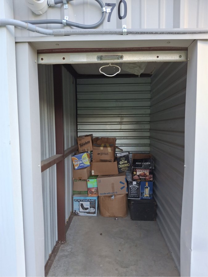 5 x 10 storage unit in Maxton, NC