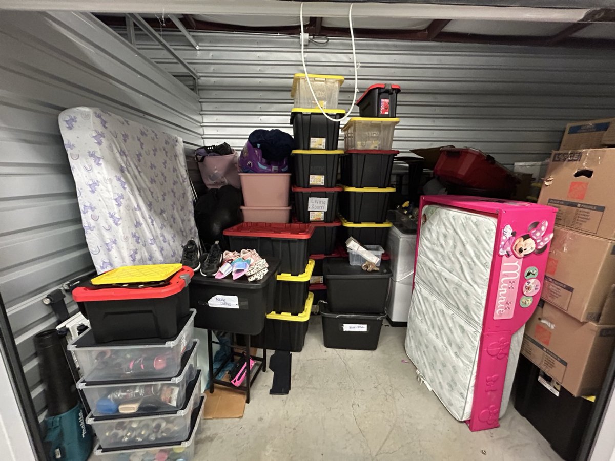 10 x 25 storage unit in Lawrenceville, GA