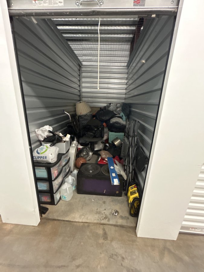 5 x 10 storage unit in Marietta, GA