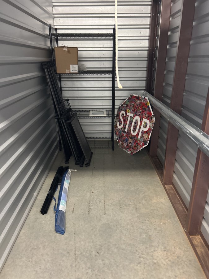 5 x 10 storage unit in Marietta, GA