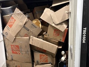 8 x 16 storage unit in Van Nuys, CA