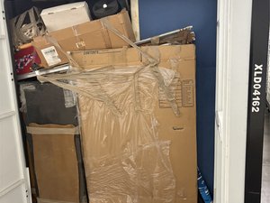 8 x 16 storage unit in Van Nuys, CA