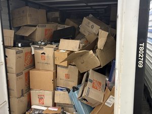 8 x 16 storage unit in Van Nuys, CA