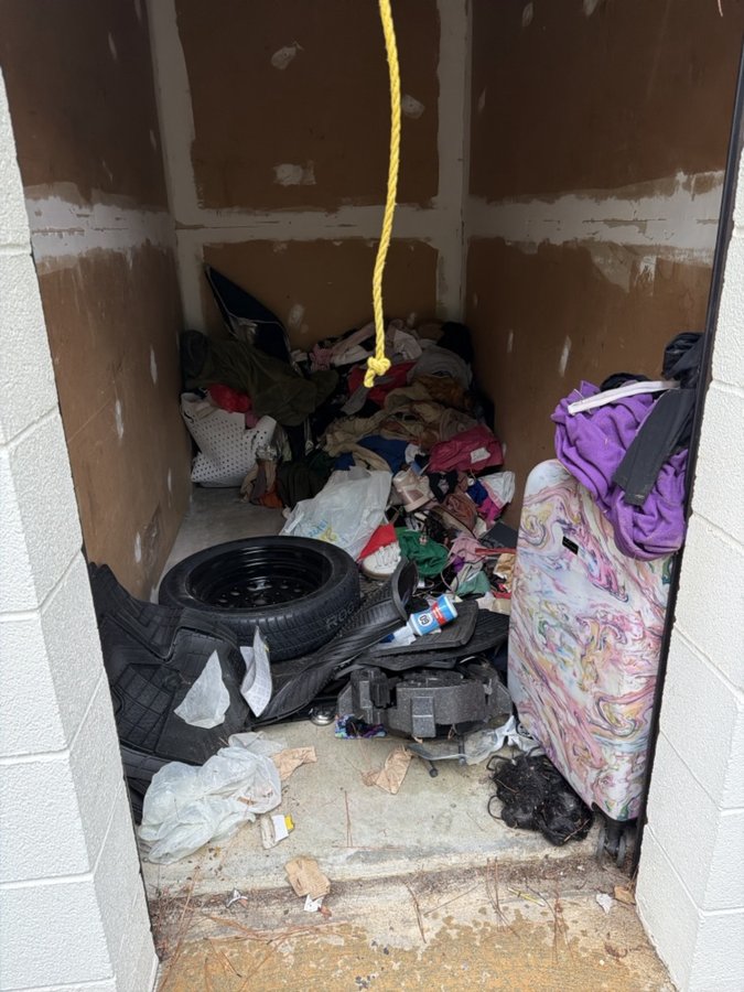 5 x 10 storage unit in Richmond, VA