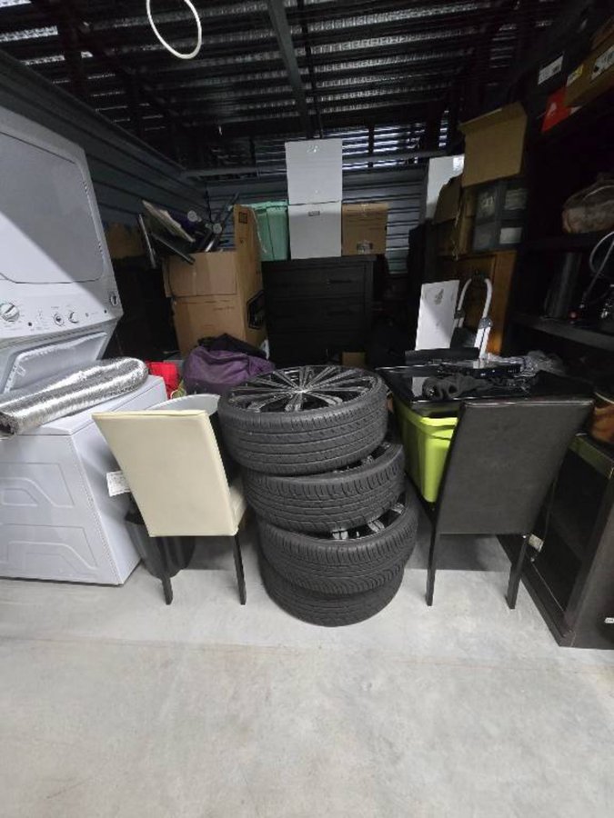 10 x 15 storage unit in Savannah, GA