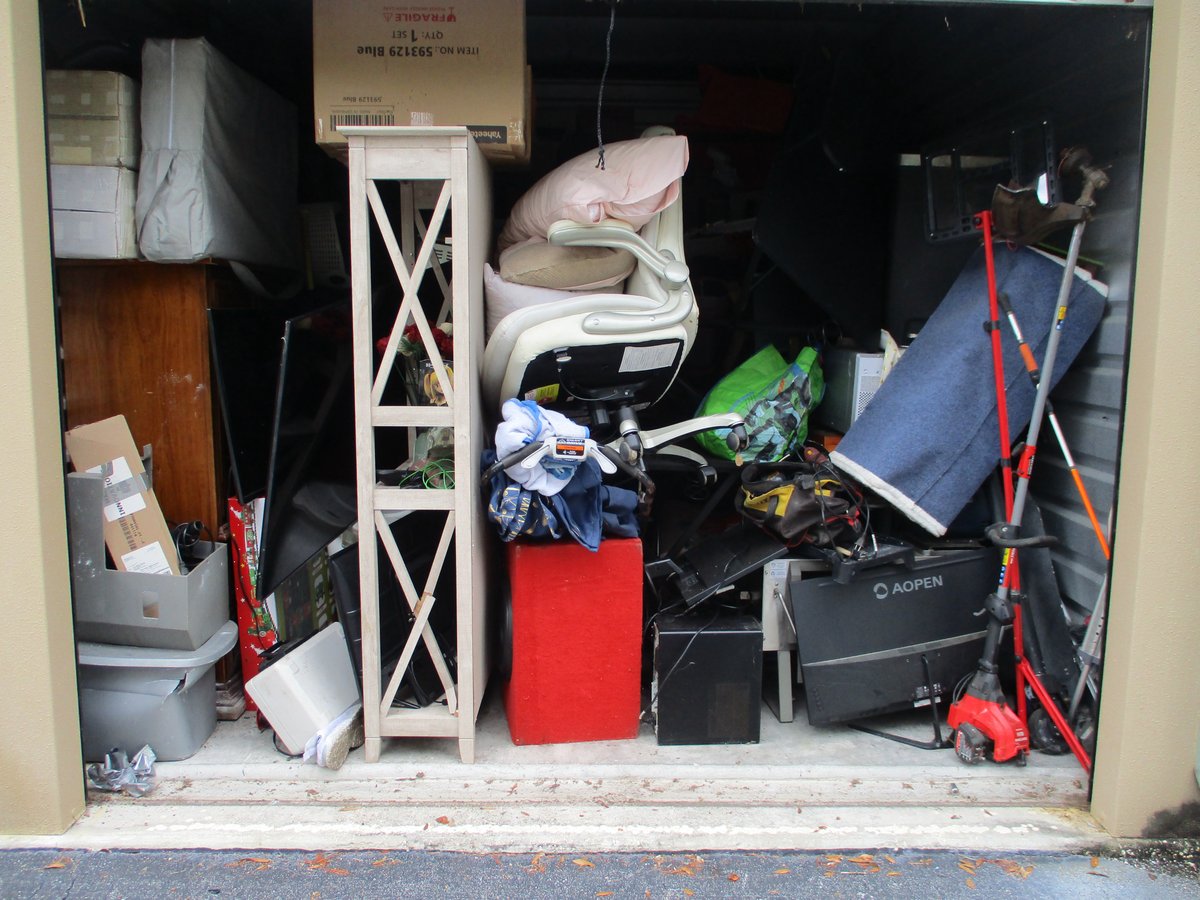 10 x 15 storage unit in Ocala, FL