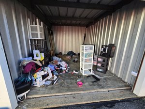 10 x 15 storage unit in Suitland, MD