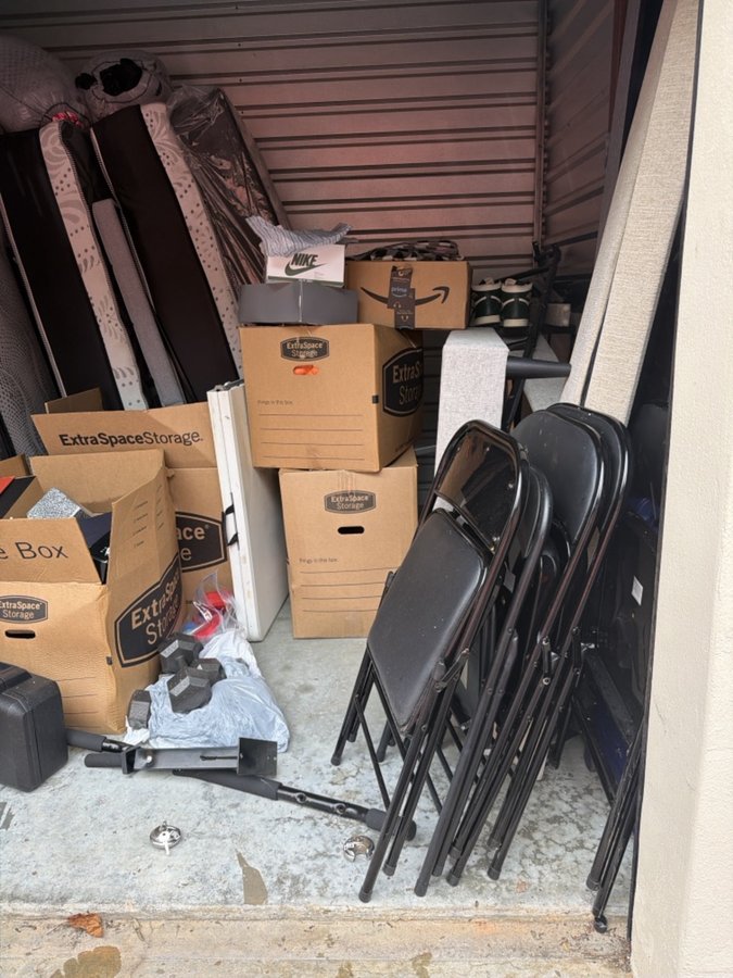 10 x 10 storage unit in Midlothian, VA