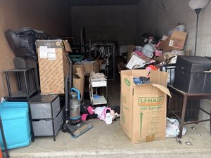 10 x 20 storage unit in Richmond, VA