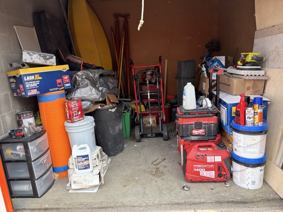 10 x 10 storage unit in Richmond, VA