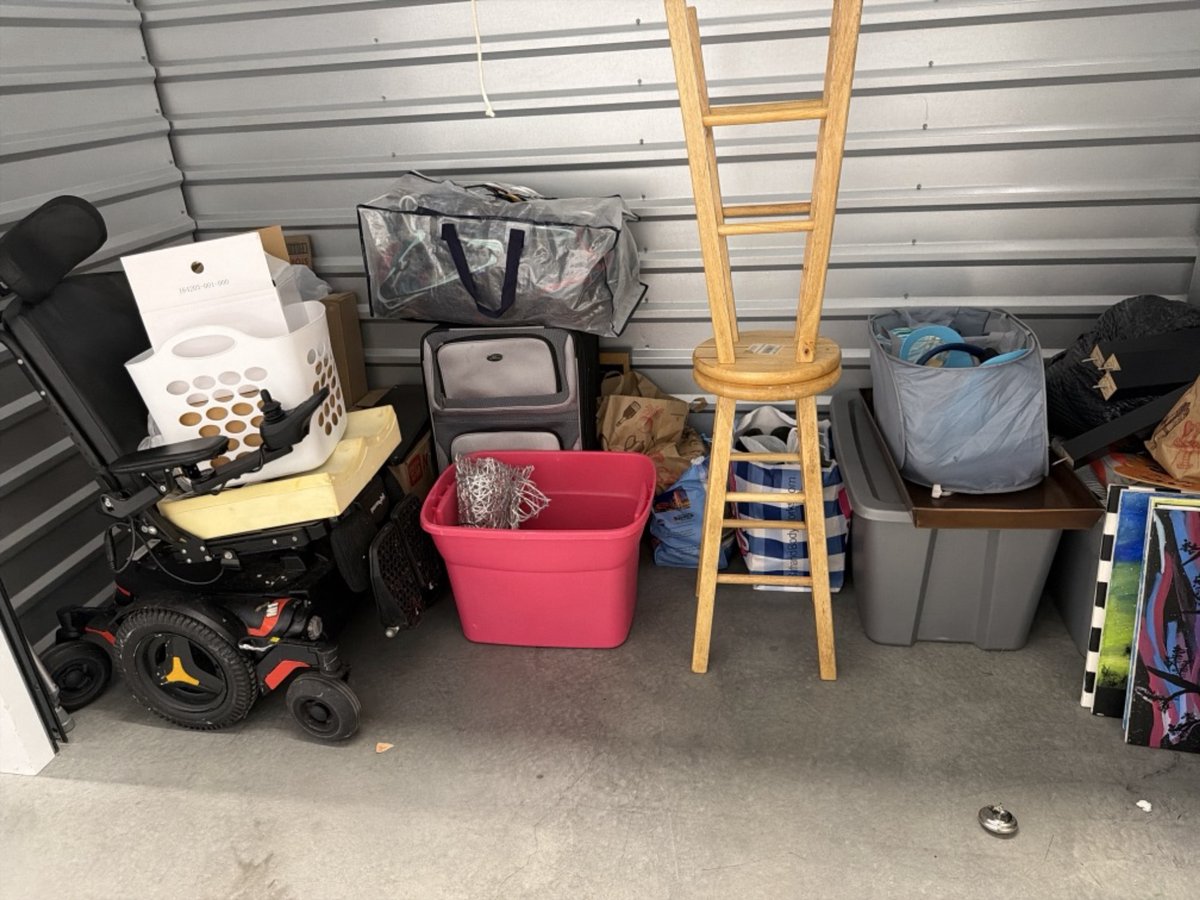 10 x 5 storage unit in North Chesterfield, VA