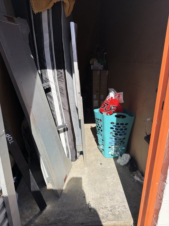 5 x 15 storage unit in Richmond, VA