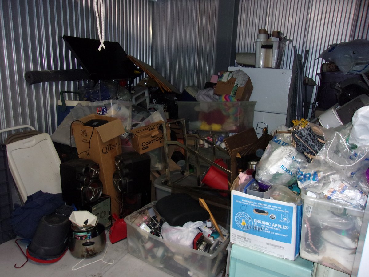 10 x 10 storage unit in Clinton Twp, MI