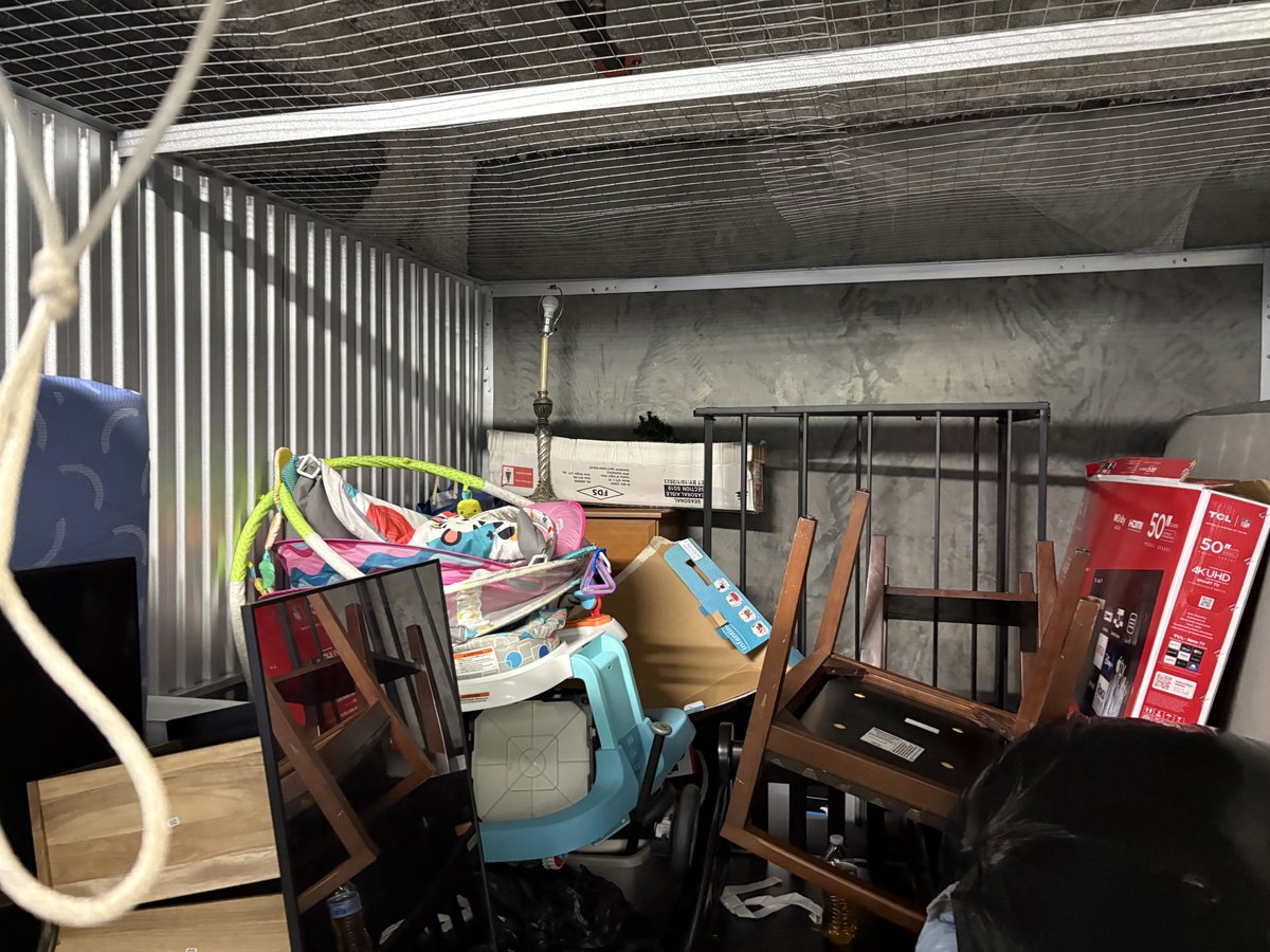 10 x 10 storage unit in Charlotte, NC