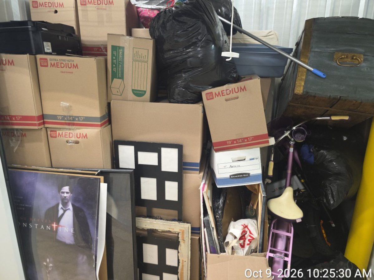 10 x 5 storage unit in Springfield, IL