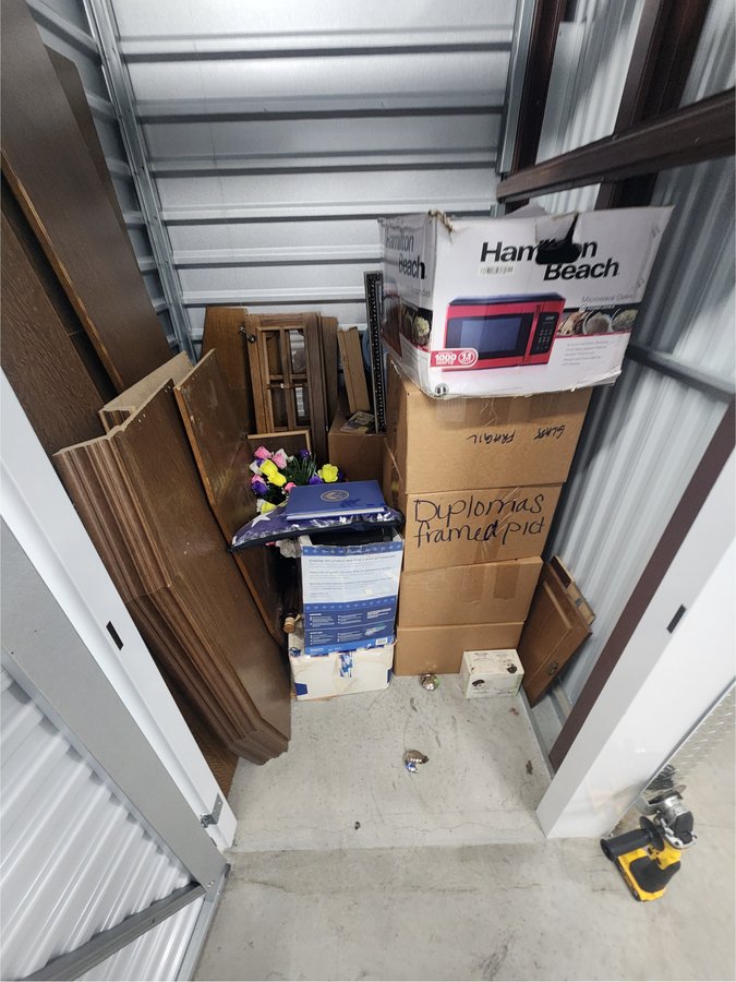 5 x 5 storage unit in Orlando, FL