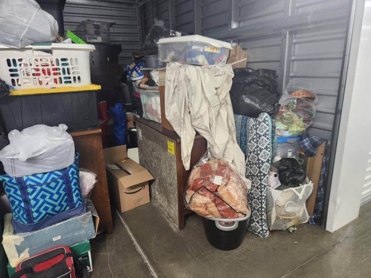 10 x 15 storage unit in Chesapeake, VA
