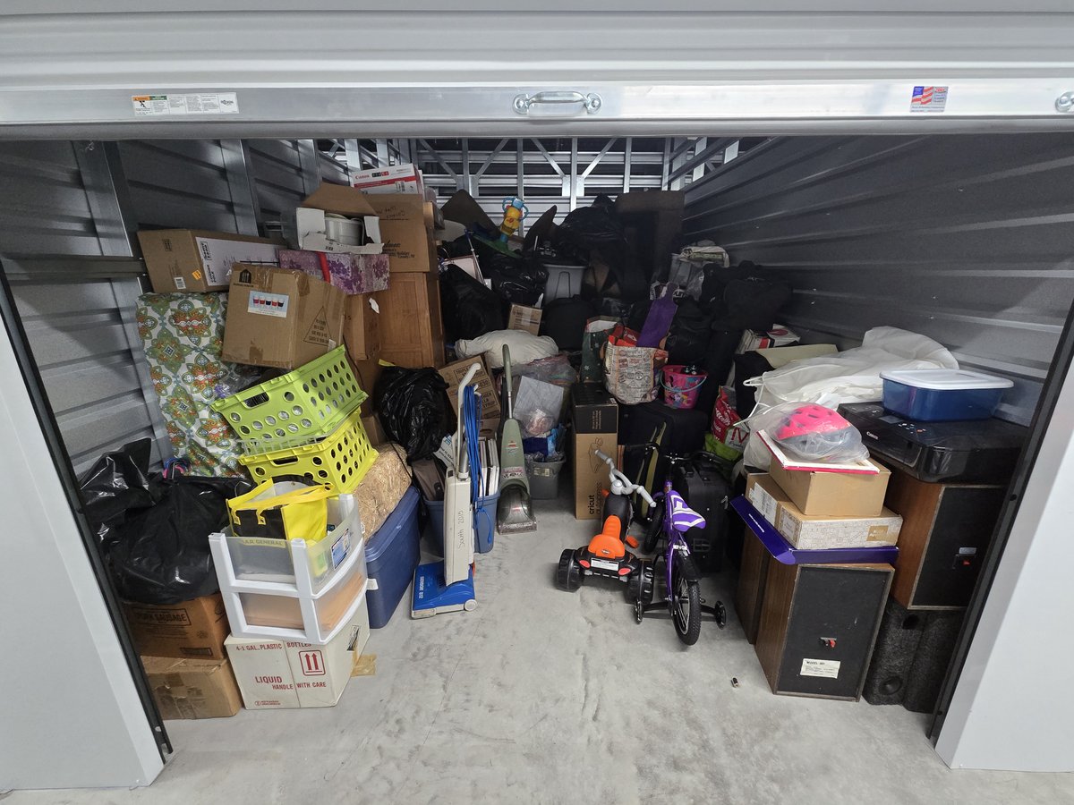 10 x 15 storage unit in Painesville, OH