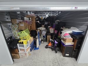 10 x 15 storage unit in Painesville, OH