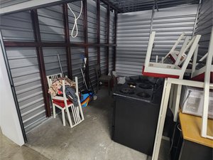 10 x 15 storage unit in Orlando, FL