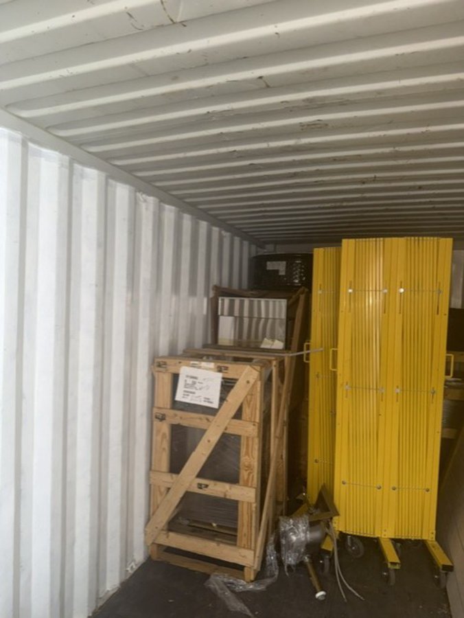 8 x 20 storage unit in Brooklyn, NY