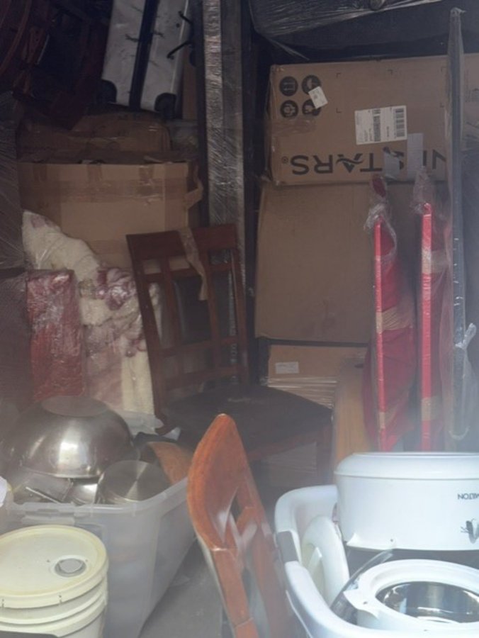 8 x 20 storage unit in Brooklyn, NY
