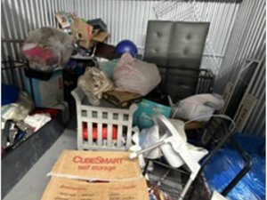 10 x 10 storage unit in Philadelphia, PA