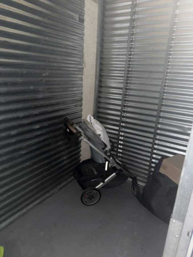 5 x 10 storage unit in Brooklyn, NY