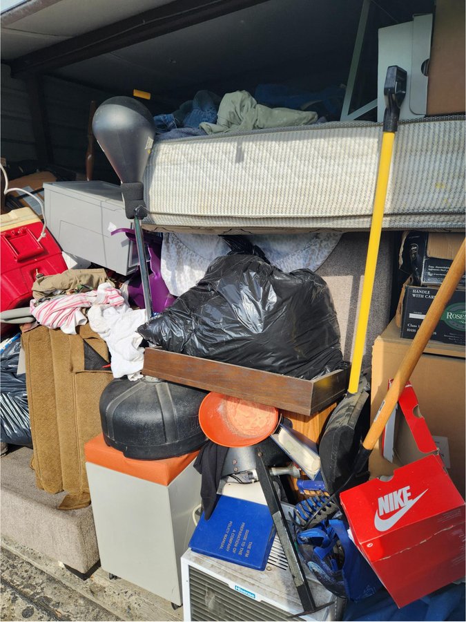 10 x 15 storage unit in Syracuse, NY