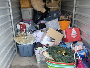 5 x 10 storage unit in Syracuse, NY