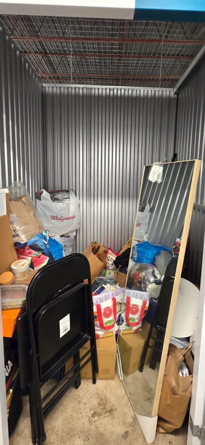 5 x 5 storage unit in Philadelphia, PA