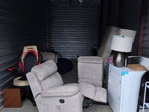 10 x 24 storage unit in Hollywood, MD