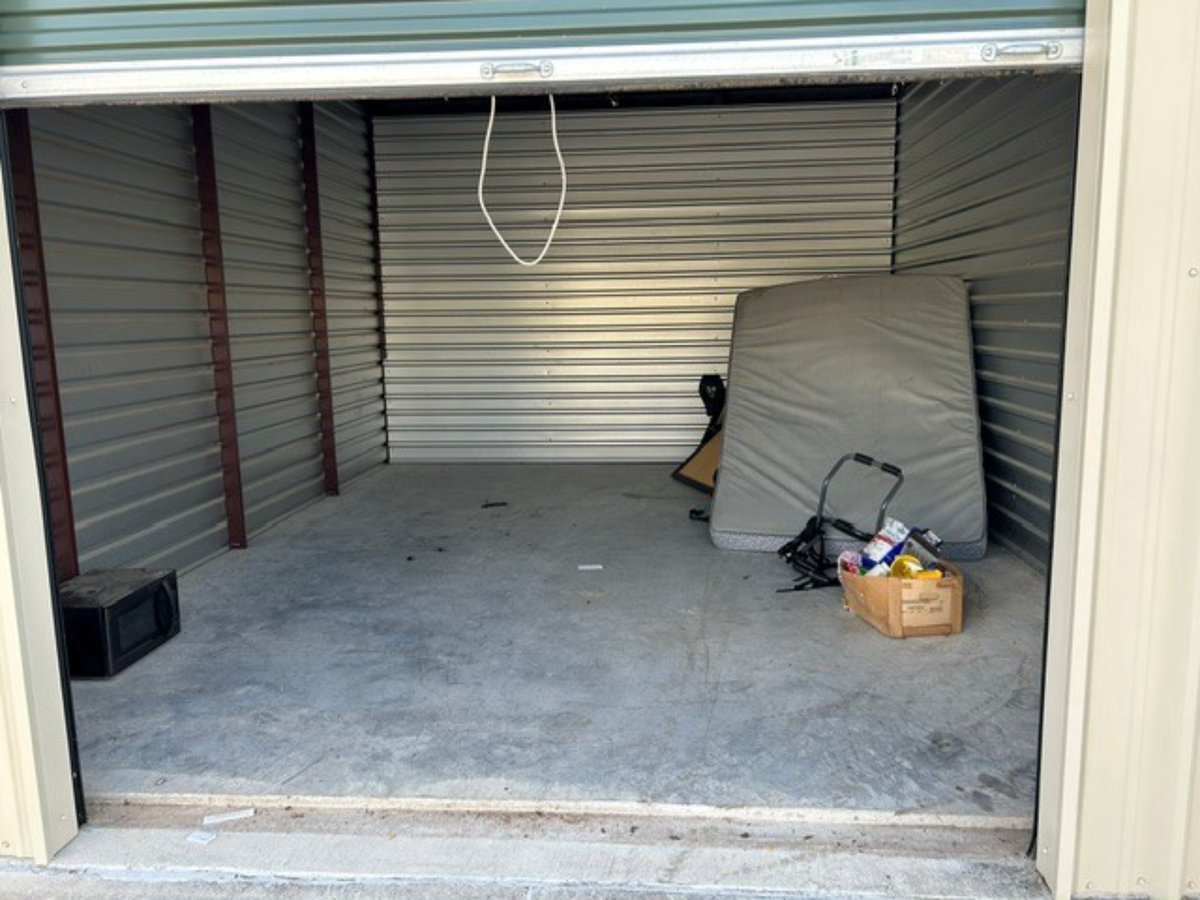 15 x 20 storage unit in Kerrville, TX