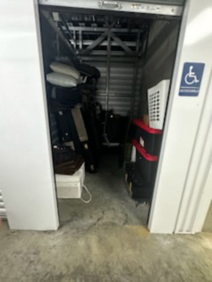 6 x 10 storage unit in Jackson, NJ