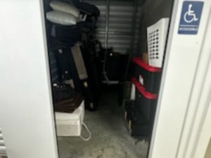 6 x 10 storage unit in Jackson, NJ
