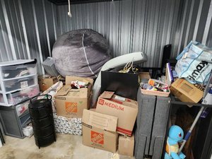 10 x 7 storage unit in Rochester, MN