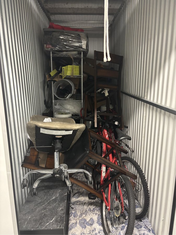 11 x 12 storage unit in Davenport, FL