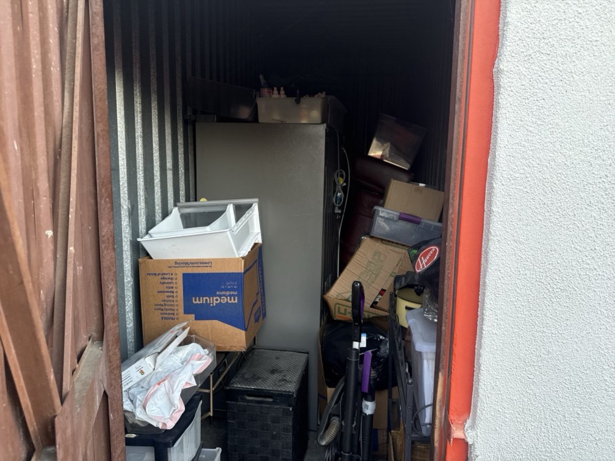 5 x 15 storage unit in Inglewood, CA