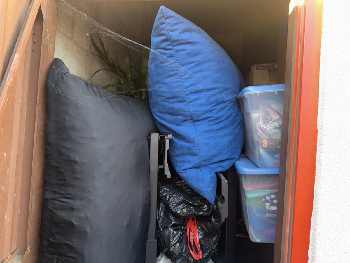 5 x 10 storage unit in Inglewood, CA