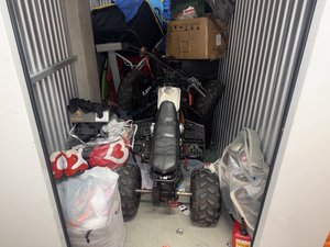 5 x 8 storage unit in Los Angeles, CA