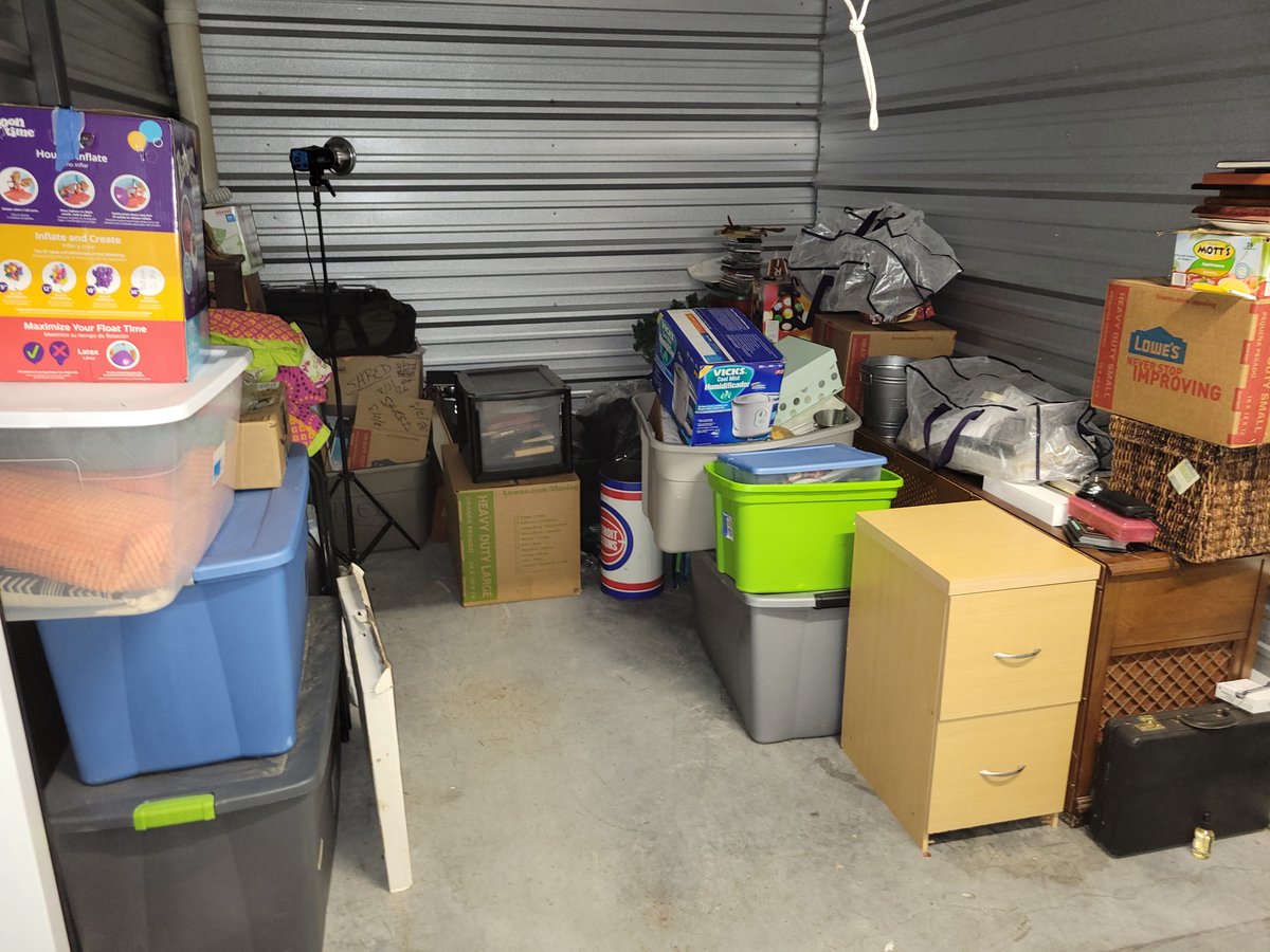 10 x 10 storage unit in Virginia Beach, VA