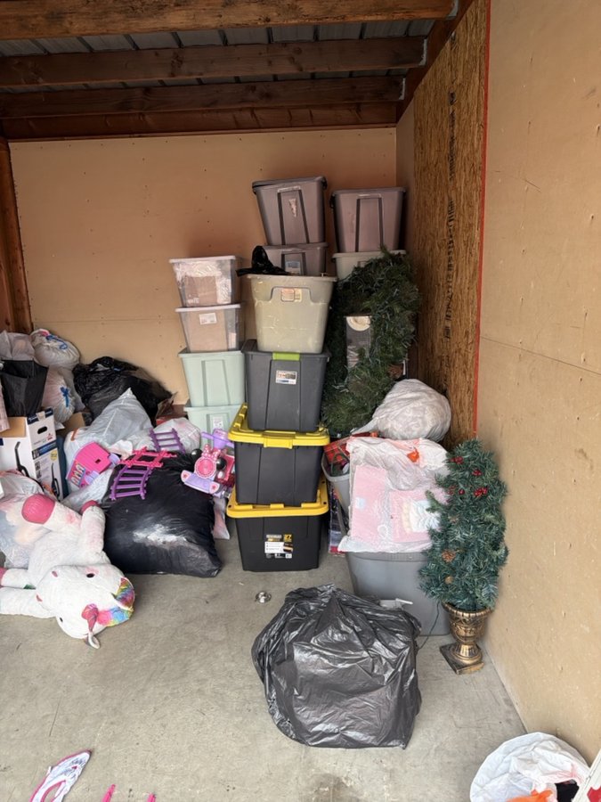 9 x 15 storage unit in Pittsburg, CA