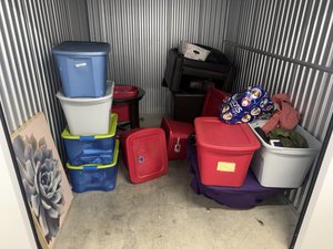 7 x 10 storage unit in Inglewood, CA
