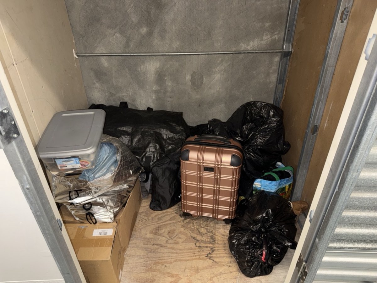 5 x 5 storage unit in Los Angeles, CA
