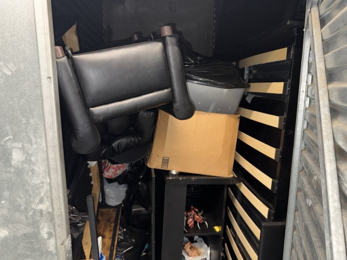 5 x 10 storage unit in Los Angeles, CA