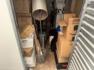 5 x 10 storage unit in El Segundo, CA