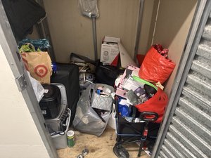 5 x 5 storage unit in Los Angeles, CA