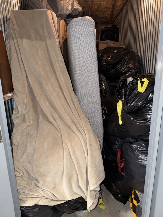 5 x 12 storage unit in Lorton, VA